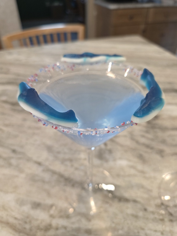 Blue Raspberry Refresher: Two Fun Ways to Enjoy It! 💙🦈